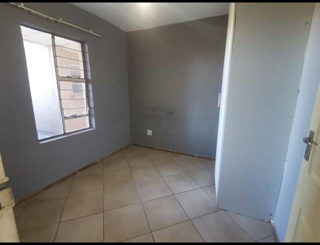 2 BEDROOM SIMPLEX FOR SALE IN ALBERTSDAL